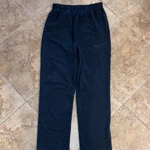 Nike men’s drifit joggers M